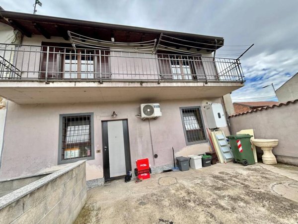casa indipendente in vendita a Mortara