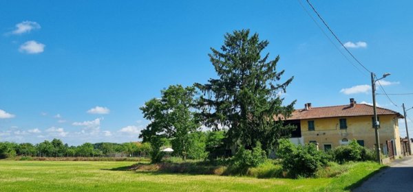 pentavano in vendita a Mortara