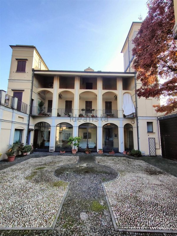 casa indipendente in vendita a Mortara