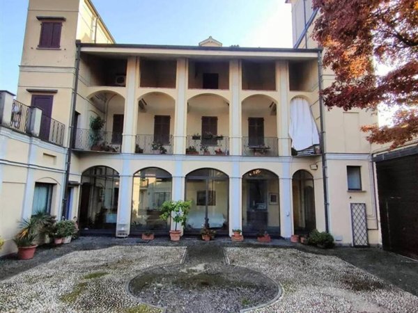 casa indipendente in vendita a Mortara