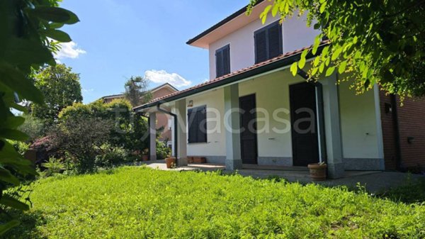 casa indipendente in vendita a Mortara