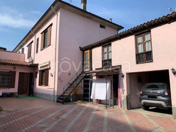 casa indipendente in vendita a Mortara