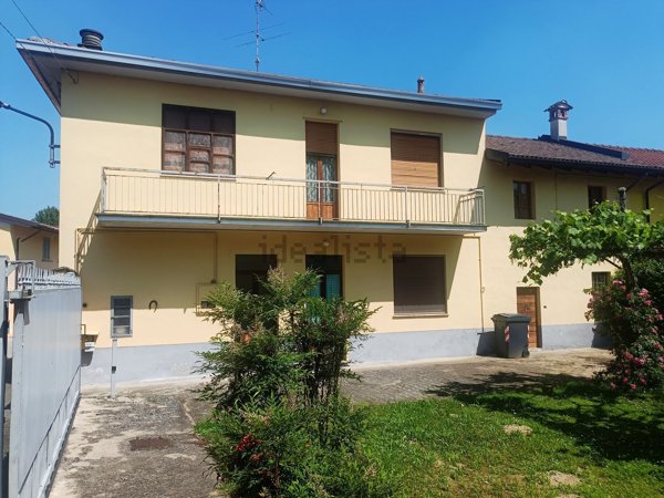 casa indipendente in vendita a Mortara