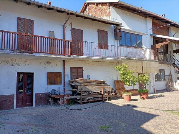 casa indipendente in vendita a Mortara