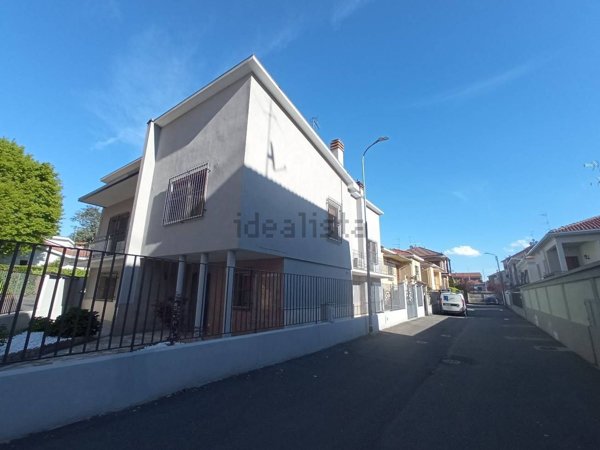 pentavano in vendita a Mortara