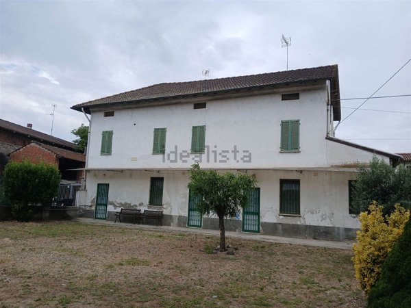 pentavano in vendita a Mortara
