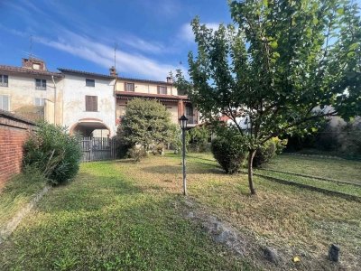 casa indipendente in vendita a Mortara