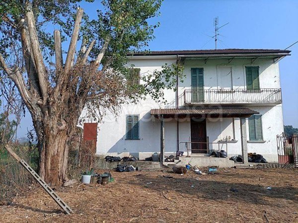 casa indipendente in vendita a Mortara