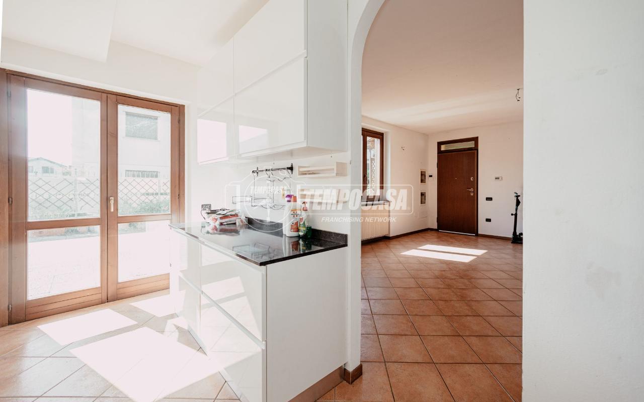 casa indipendente in vendita a Mortara