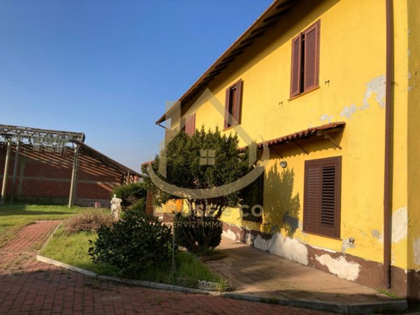 casa indipendente in vendita a Mortara
