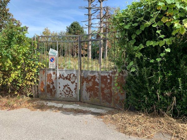 terreno edificabile in vendita a Mortara