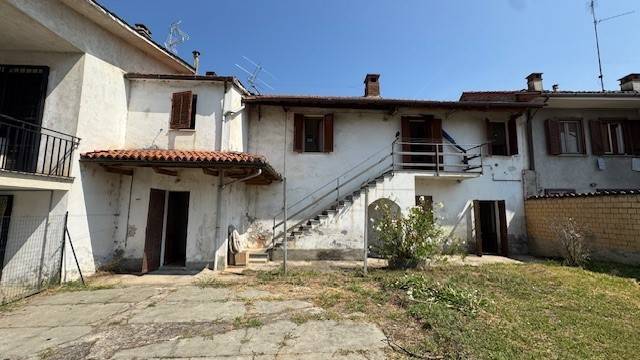 casa indipendente in vendita a Mortara