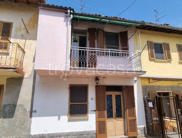 casa indipendente in vendita a Mortara