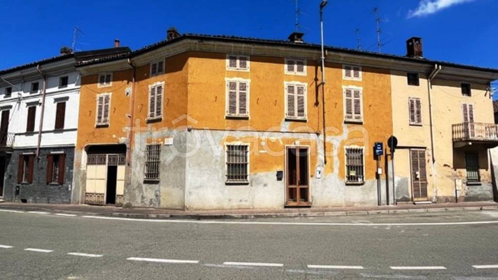 casa indipendente in vendita a Mortara