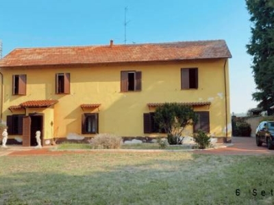 casa indipendente in vendita a Mortara