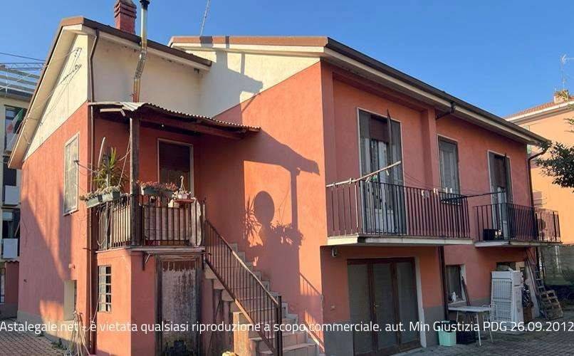 casa indipendente in vendita a Mortara
