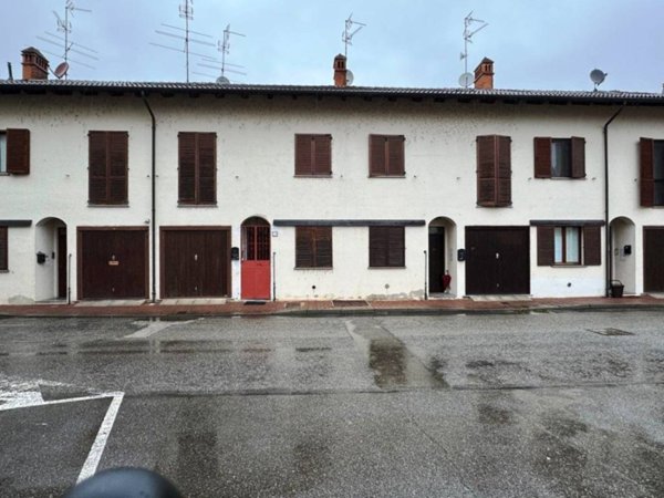 casa indipendente in vendita a Mortara
