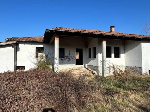 casa indipendente in vendita a Mortara