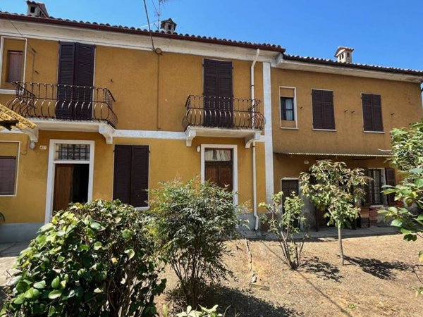 casa indipendente in vendita a Mortara