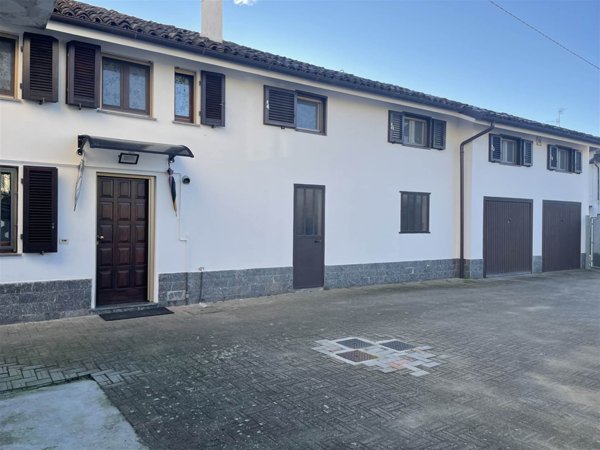 casa indipendente in vendita a Mortara