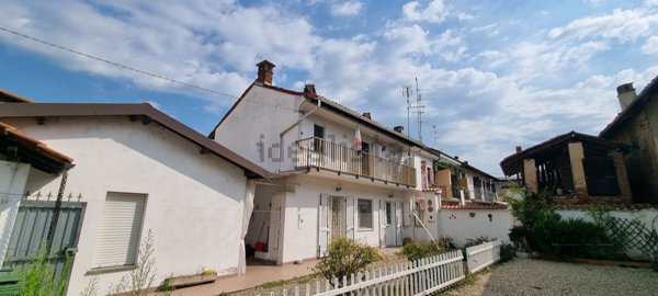 casa indipendente in vendita a Mortara