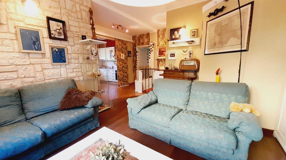 casa indipendente in vendita a Mortara