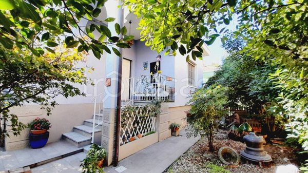 casa indipendente in vendita a Mortara