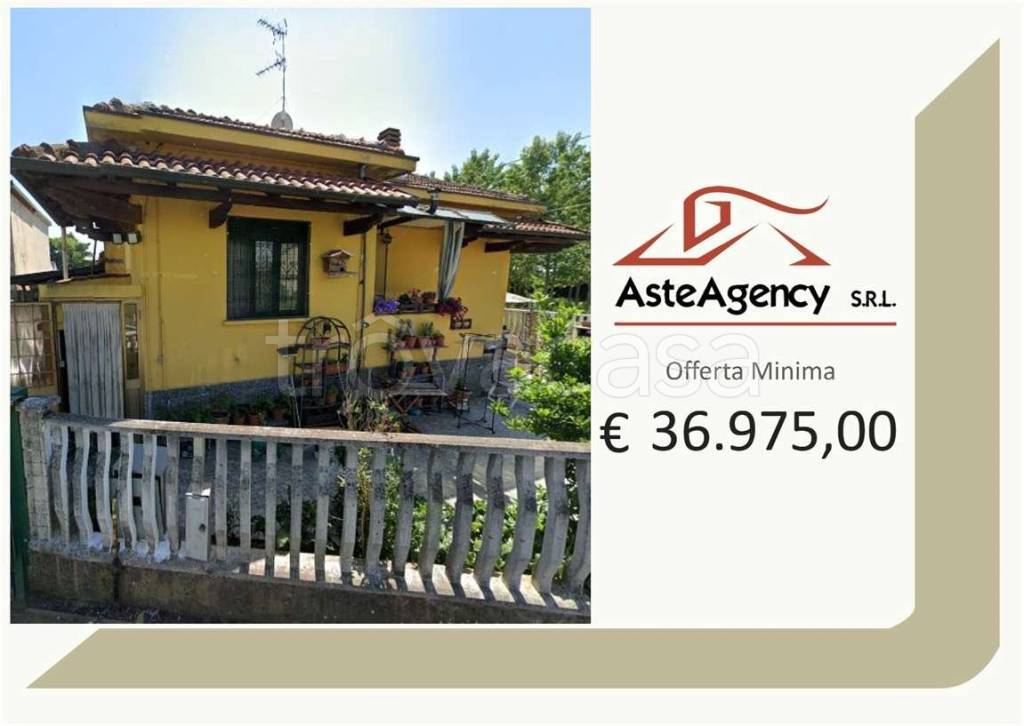 casa indipendente in vendita a Mortara