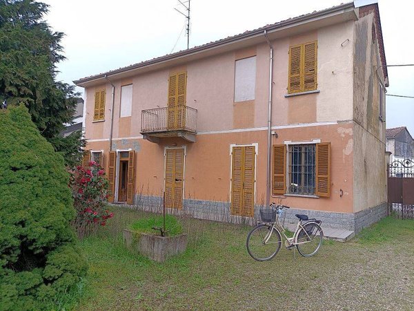 casa indipendente in vendita a Mortara