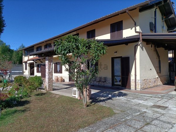 casa indipendente in vendita a Mortara