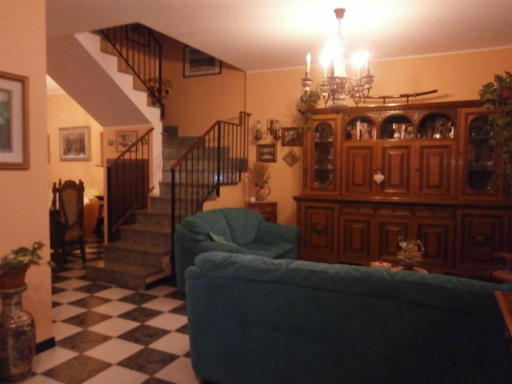 casa indipendente in vendita a Mortara