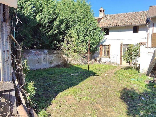 casa indipendente in vendita a Mortara
