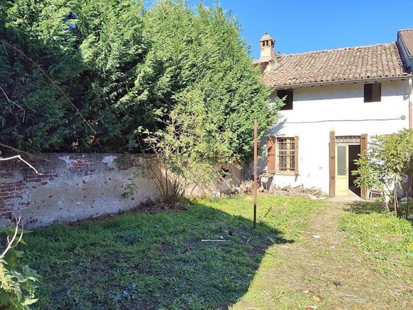 casa indipendente in vendita a Mortara