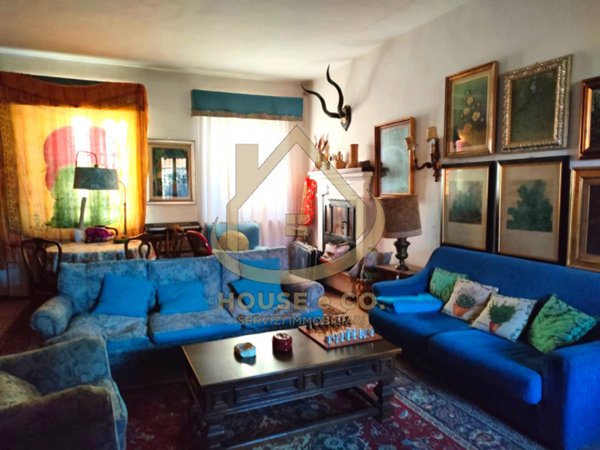 casa indipendente in vendita a Mortara