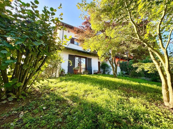 casa indipendente in vendita a Mortara