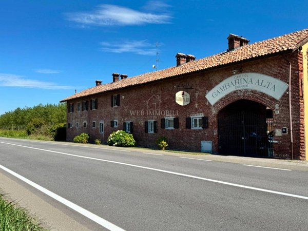 casa indipendente in vendita a Mortara