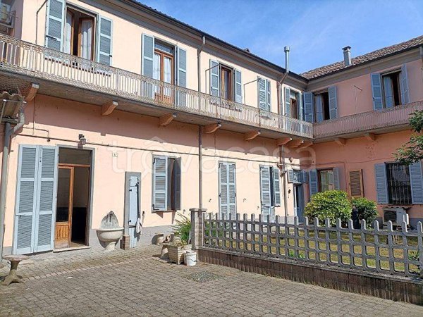 casa indipendente in vendita a Mortara