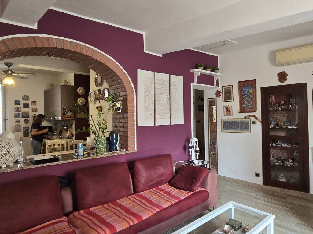 casa indipendente in vendita a Mortara