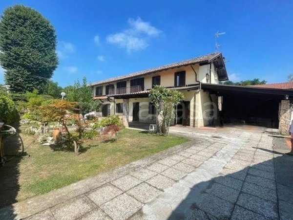 casa indipendente in vendita a Mortara