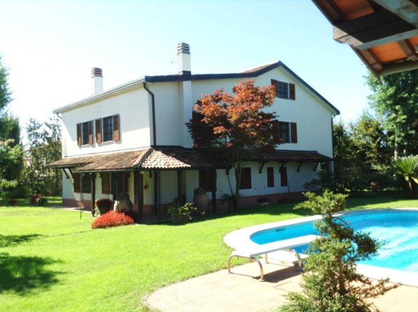 casa indipendente in vendita a Mortara