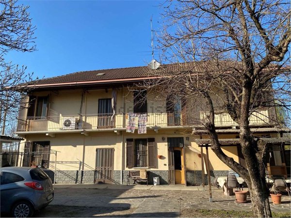 casa indipendente in vendita a Mortara