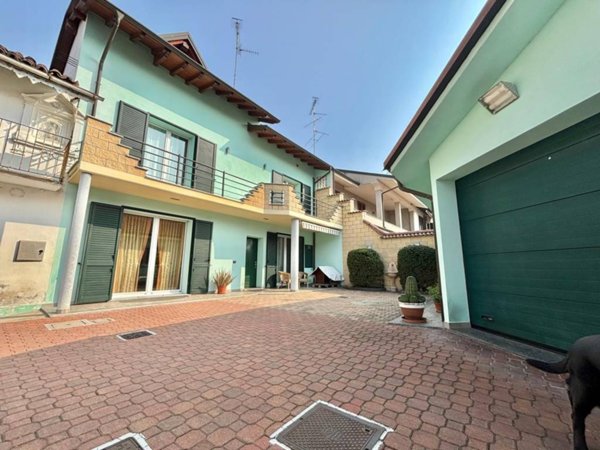 casa indipendente in vendita a Mortara