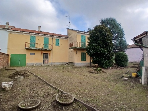 casa indipendente in vendita a Mortara