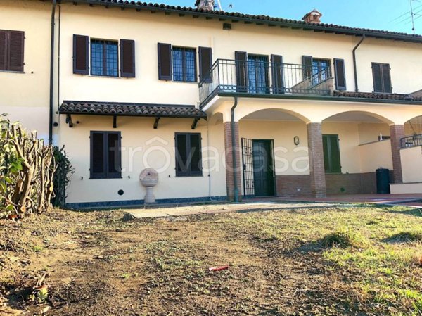 casa indipendente in vendita a Mortara