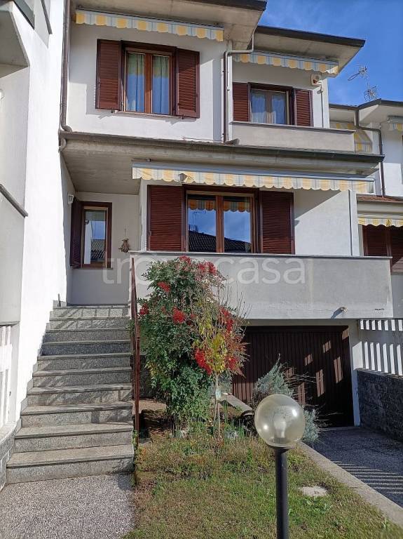 casa indipendente in vendita a Mortara