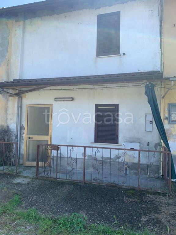 casa indipendente in vendita a Mortara