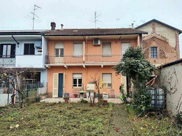 casa indipendente in vendita a Mortara