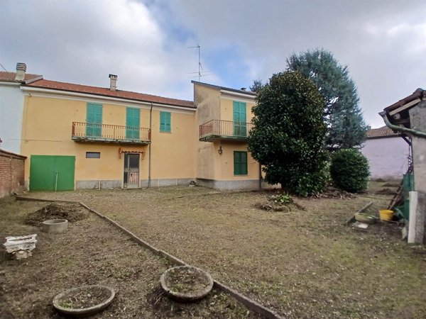 casa indipendente in vendita a Mortara