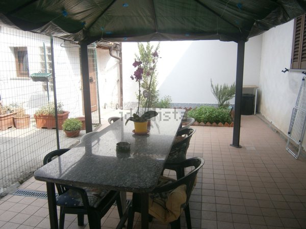 casa indipendente in vendita a Mortara