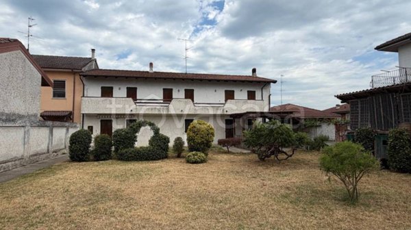casa indipendente in vendita a Mortara